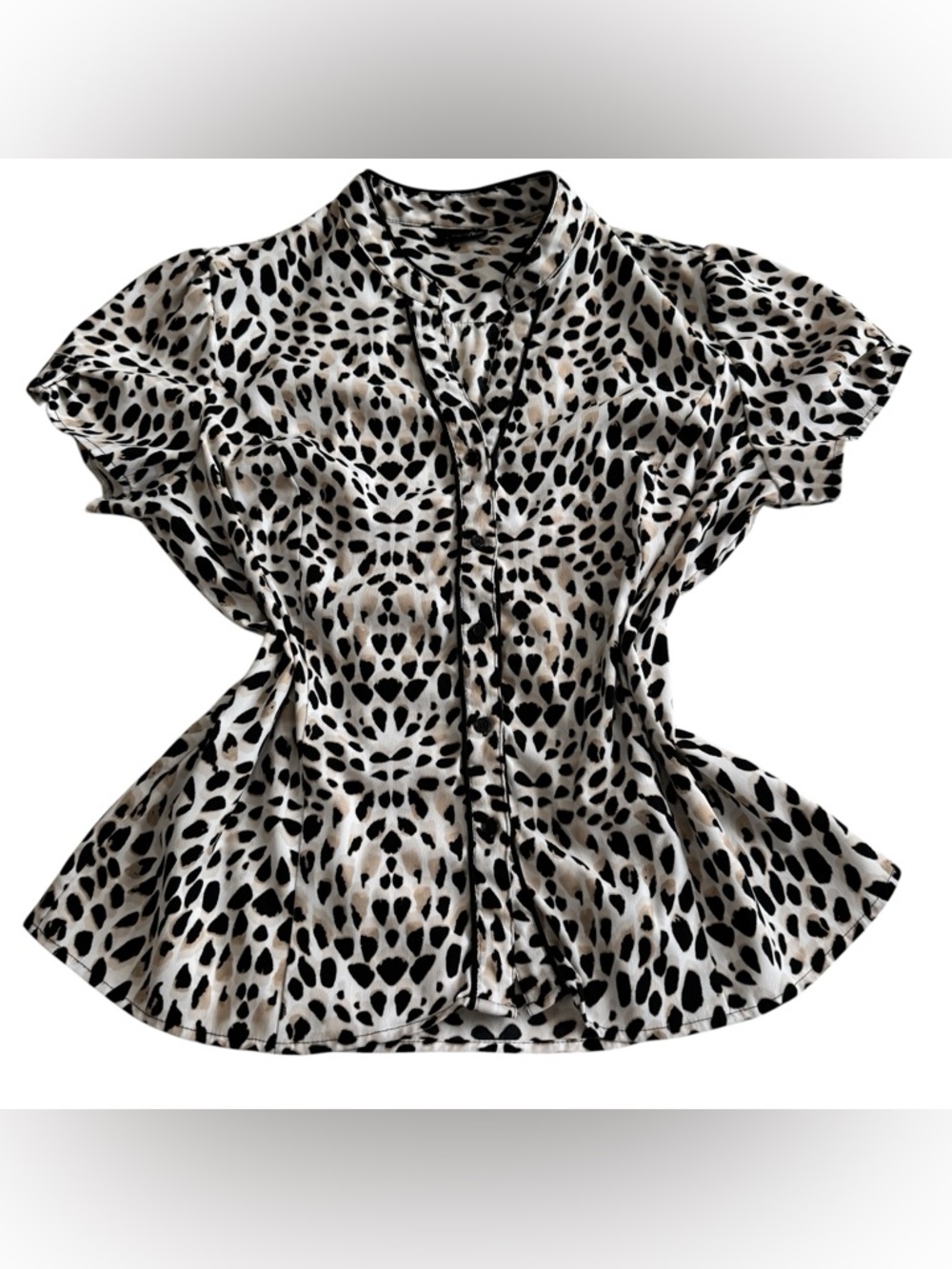 East 5th Black & Cream Leopard-Print Button Front Blouse